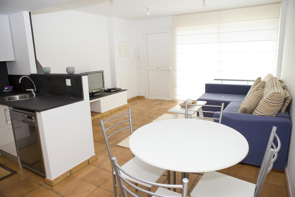 Mimoses Apartaments กาดาเกส ภายนอก รูปภาพ